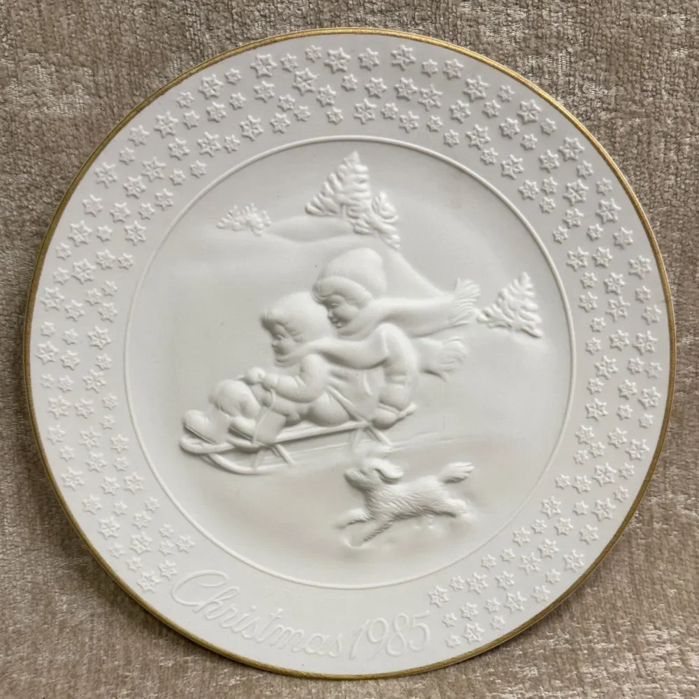 Avon Collectibles “ A Child’s Christmas “ Porcelain Plate 1985